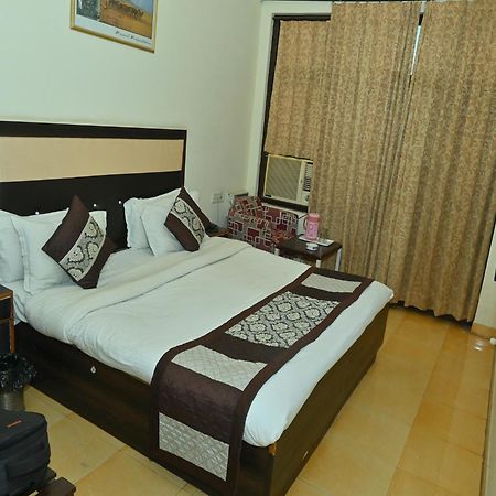 Goyal Plaza Hotel 5 Mint. Waling Distance From Pushkar Lake Экстерьер фото