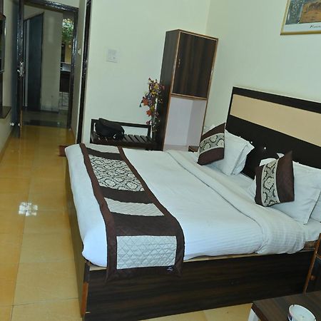Goyal Plaza Hotel 5 Mint. Waling Distance From Pushkar Lake Экстерьер фото