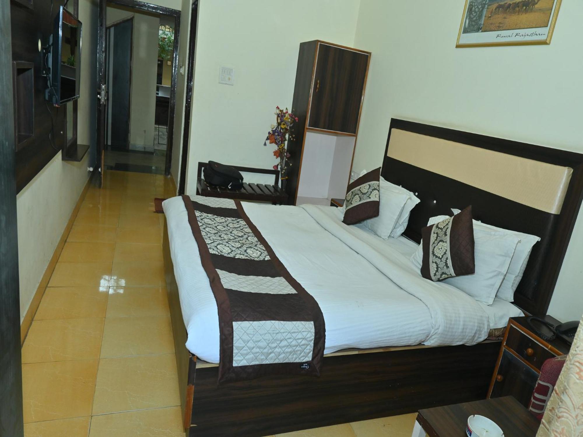 Goyal Plaza Hotel 5 Mint. Waling Distance From Pushkar Lake Экстерьер фото